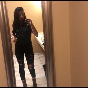 Meet your Posher, Claire